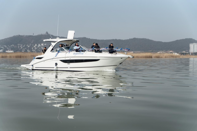 苏城首艘共享游艇首航仪式在太湖水星游艇俱乐部成功举办